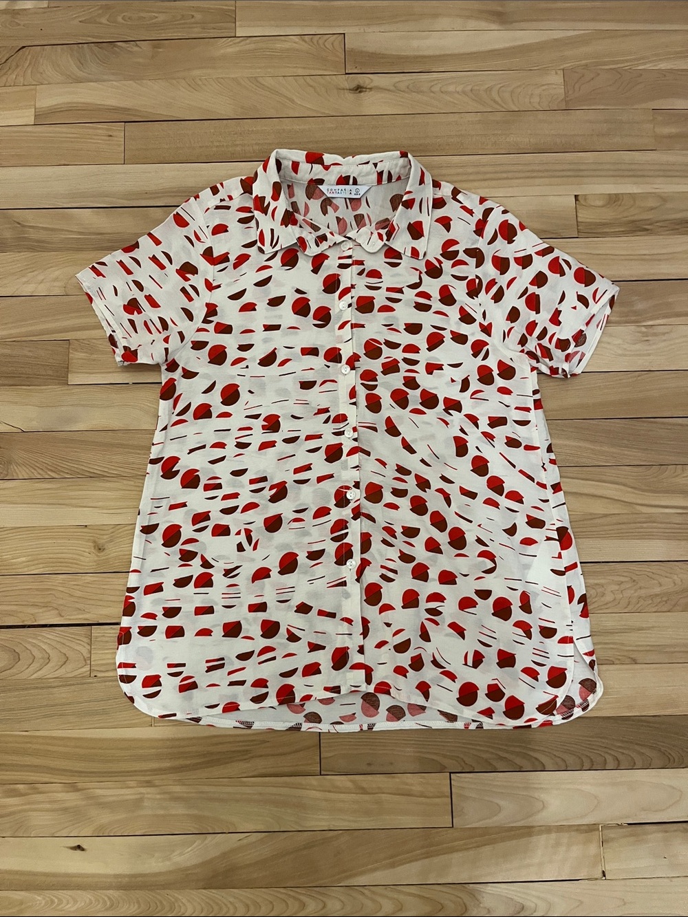 Kids Short-Sleeve Button-Down Shirt in White with Red Print